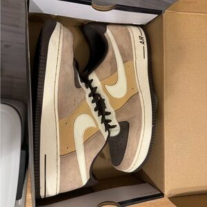 Nike Air Force 1 07 LV8 Hemp Coconut Milk Brown Khaki Men AF1 (Size 10)